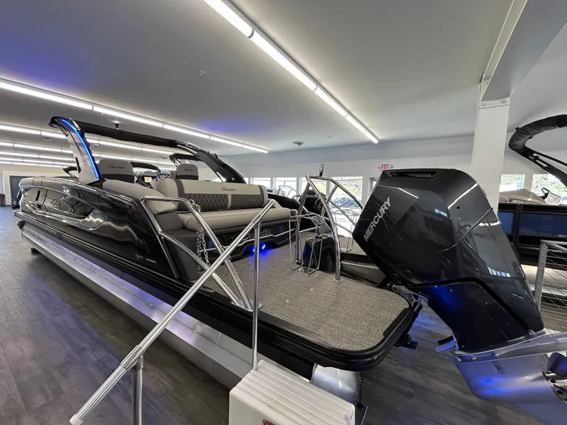 Slide: The Image of Barletta LEGGERA R26UCA 2025 - 9