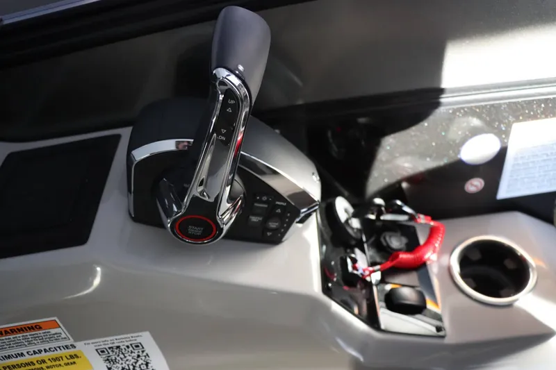 Slide: The Image of Barletta Lusso 23M 2025 - 14