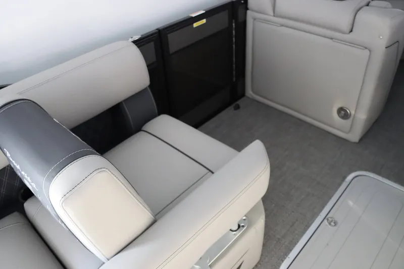 Slide: The Image of Barletta Lusso 23M 2025 - 16