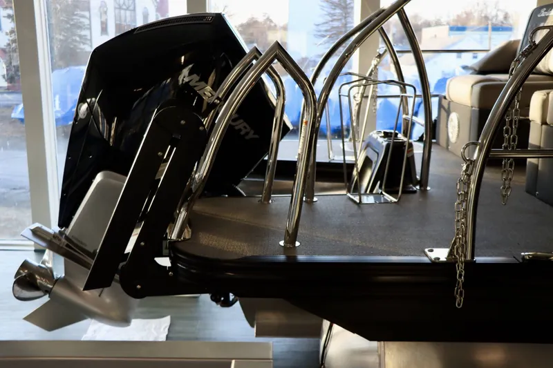 Slide: The Image of Barletta Lusso 23M 2025 - 9