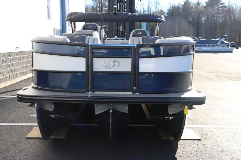 Slide: The Image of Barletta Lusso 25UCA 2025 - 5