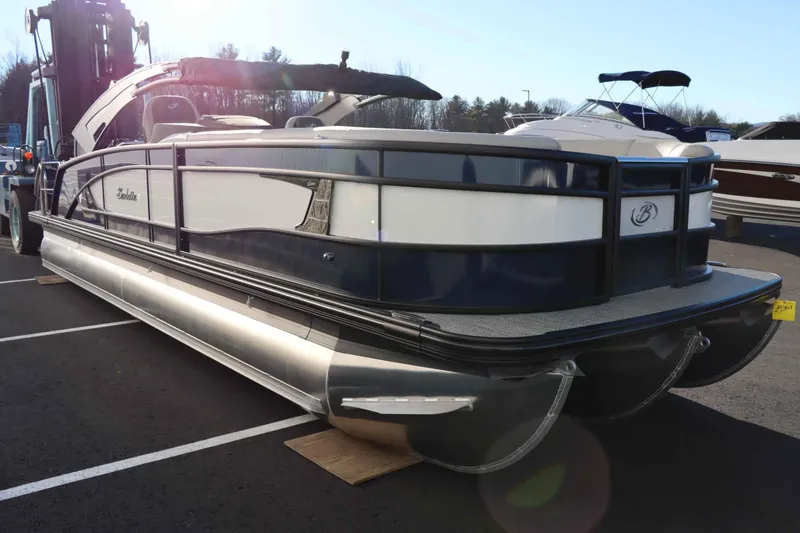 Slide: The Image of Barletta Lusso 25UCA 2025 - 7