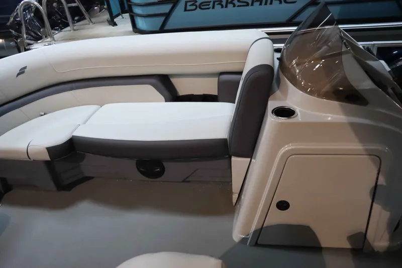 Slide: The Image of Starcraft EX 22R 2025 - 15