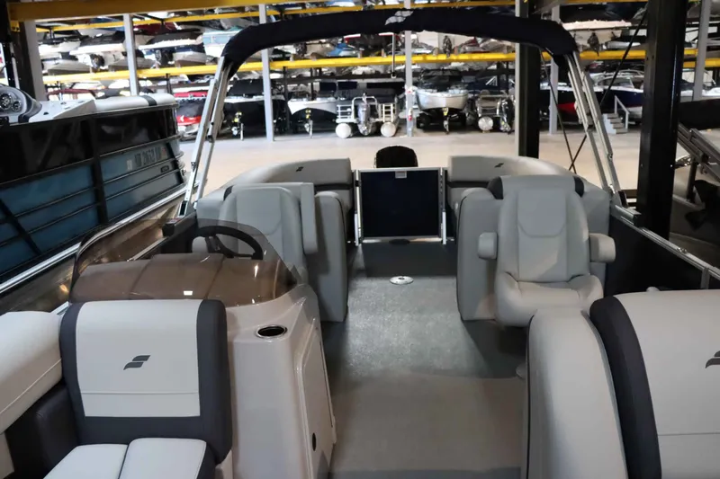 Slide: The Image of Starcraft EX 22R 2025 - 17