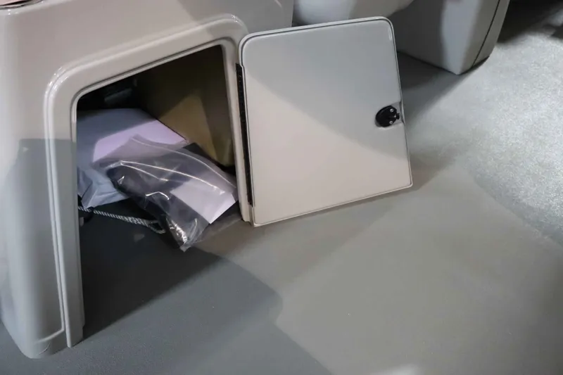 Slide: The Image of Starcraft EX 22R 2025 - 19