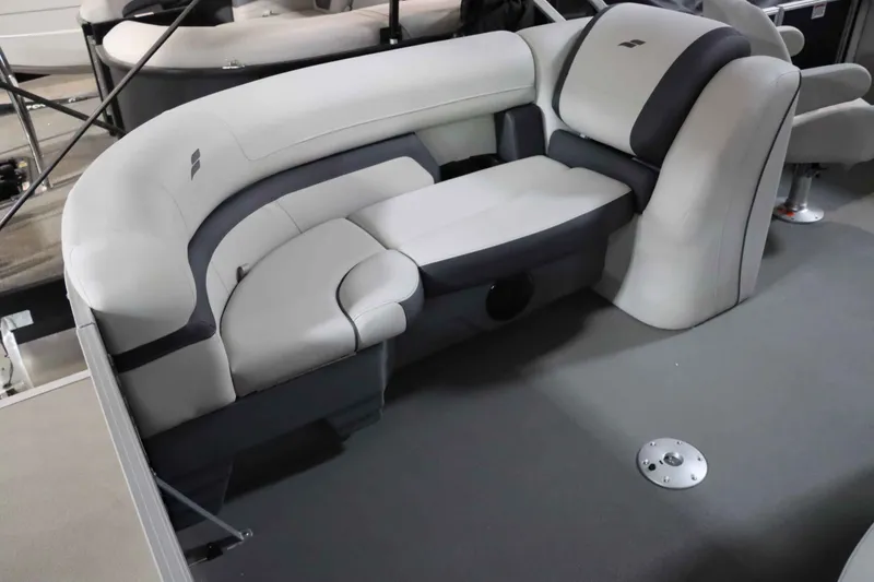 Slide: The Image of Starcraft EX 22R 2025 - 9