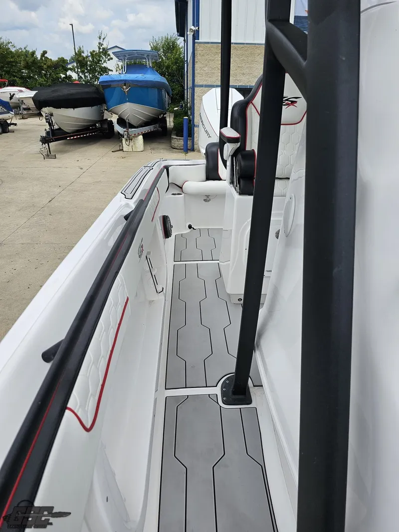 Slide: The Image of Glasstream 280 Pro GSX 2024 - 106