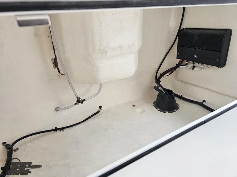 Slide: The Image of Glasstream 280 Pro GSX 2024 - 110