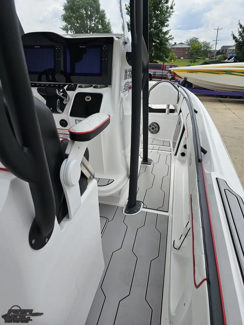 Slide: The Image of Glasstream 280 Pro GSX 2024 - 68