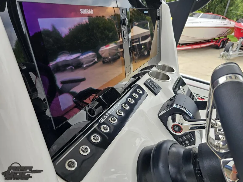 Slide: The Image of Glasstream 280 Pro GSX 2024 - 78