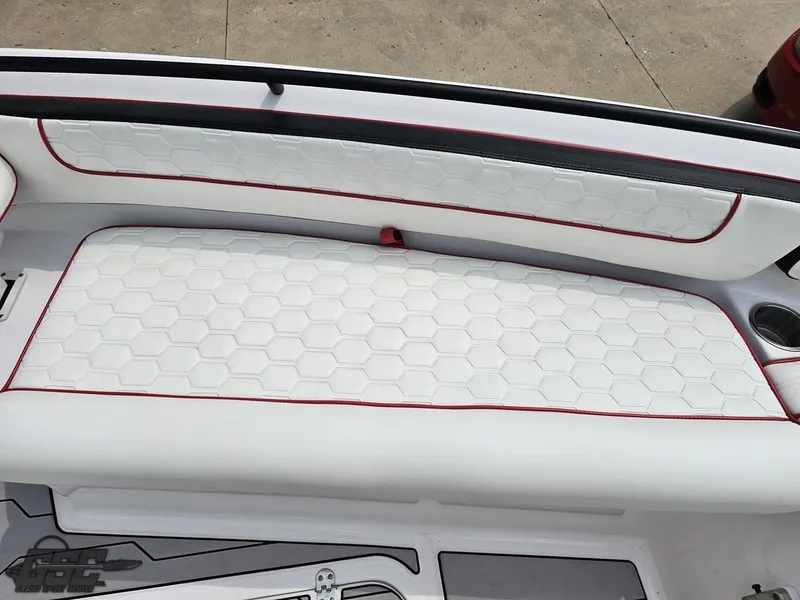 Slide: The Image of Glasstream 280 Pro GSX 2024 - 95