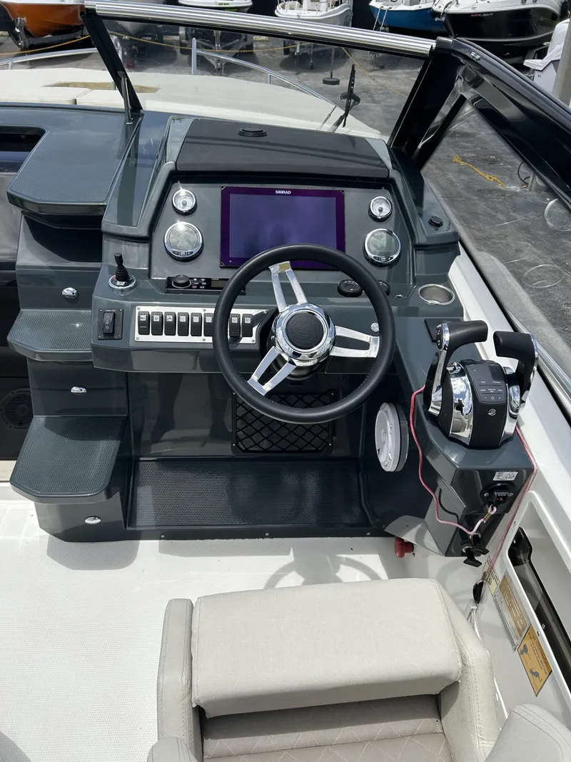 Slide: The Image of 2023 Skamander 850 Voyager boat deck with hatch. - 10