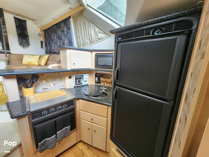 Slide: The Image of 2000 Carver 404 Cockpit MY for sale in Overton, NV - 42