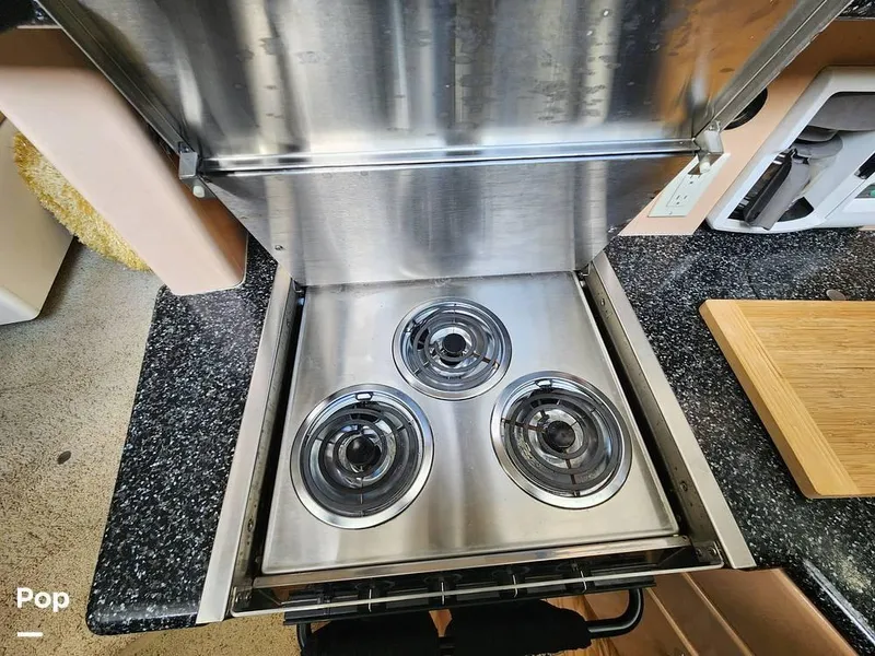 Slide: The Image of 2000 Carver 404 Cockpit MY for sale in Overton, NV - 46