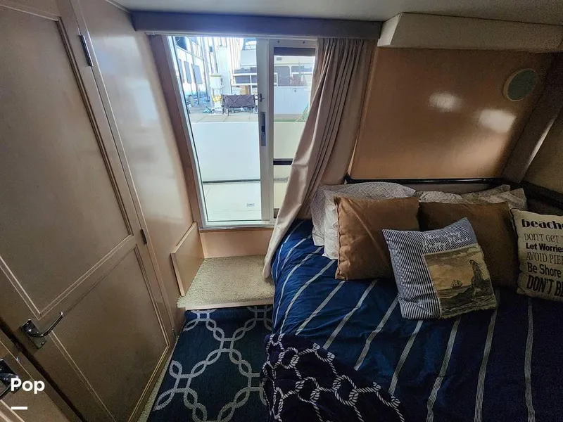 Slide: The Image of 2000 Carver 404 Cockpit MY for sale in Overton, NV - 59