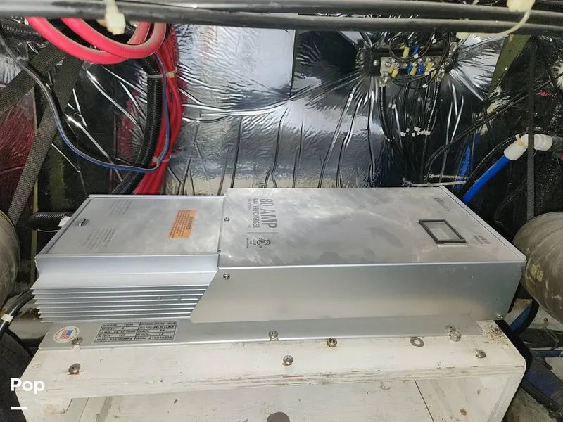 Slide: The Image of 2000 Carver 404 Cockpit MY for sale in Overton, NV - 71