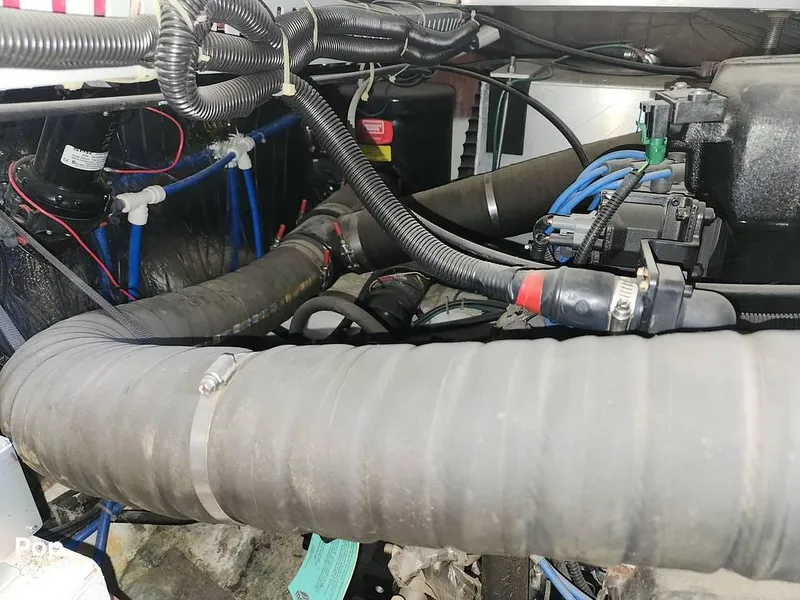 Slide: The Image of 2000 Carver 404 Cockpit MY for sale in Overton, NV - 72