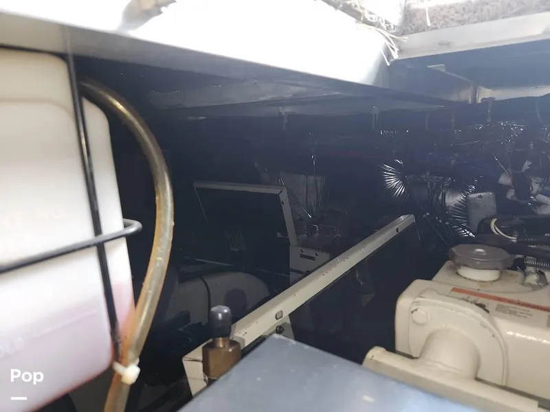 Slide: The Image of 2000 Carver 404 Cockpit MY for sale in Overton, NV - 76