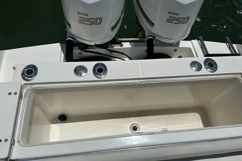 Slide: The Image of Stamas 317 Tarpon 2013 - 64