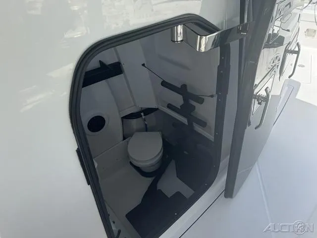 Slide: The Image of Blackfin 332 CC 2025 - 50