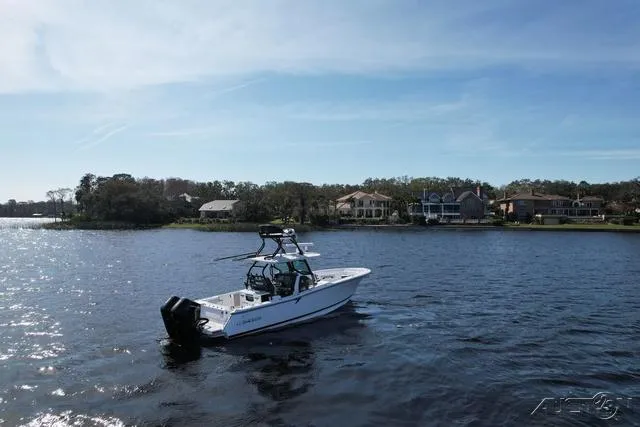 Slide: The Image of Blackfin 332 CC 2025 - 54