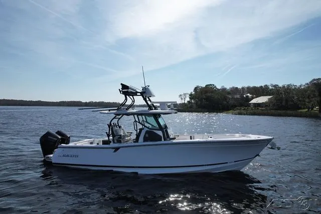 Slide: The Image of Blackfin 332 CC 2025 - 56