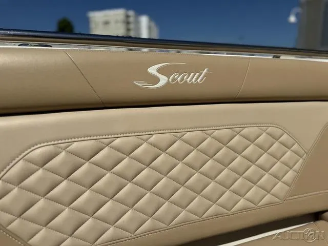 Slide: The Image of Scout 330 LXF 2022 - 55