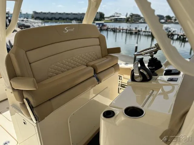 Slide: The Image of Scout 330 LXF 2022 - 69