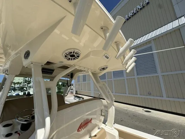 Slide: The Image of Scout 330 LXF 2022 - 86