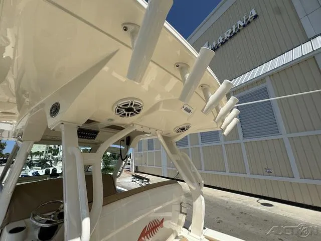 Slide: The Image of Scout 330 LXF 2022 - 87