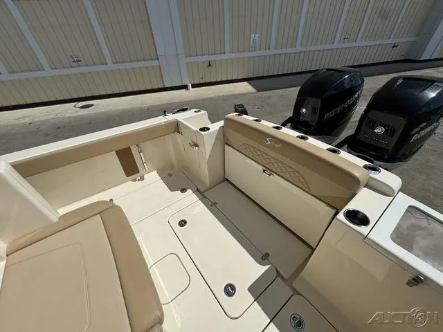 Slide: The Image of Scout 330 LXF 2022 - 89