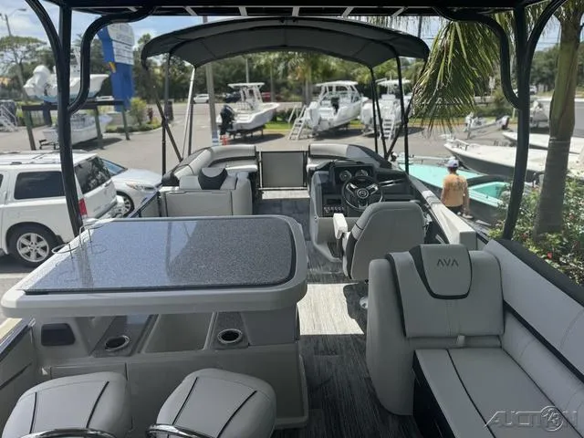 Slide: The Image of Avalon Catalina Entertainer Funship 27 FT 2025 - 55