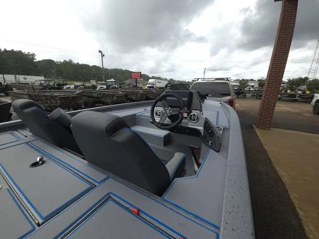 Slide: The Image of Xpress H20 Bass 2025 - 14