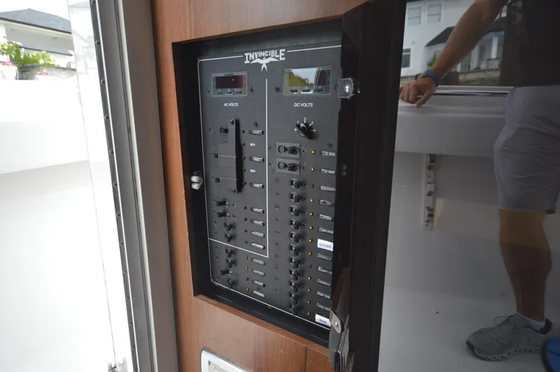 Slide: The Image of Electrical control panel of a 2018 Invincible 43 Open Fisherman boat. - 31
