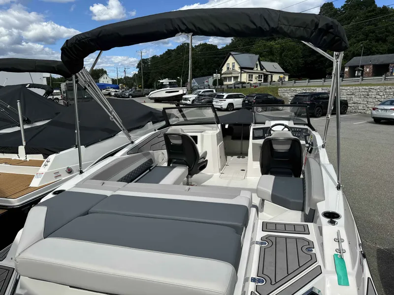 Slide: The Image of Starcraft SVX 230 IO 2025 - 6