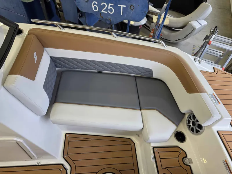 Slide: The Image of Starcraft SVX 210 IO 2025 - 22