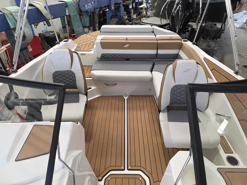 Slide: The Image of Starcraft SVX 210 IO 2025 - 29