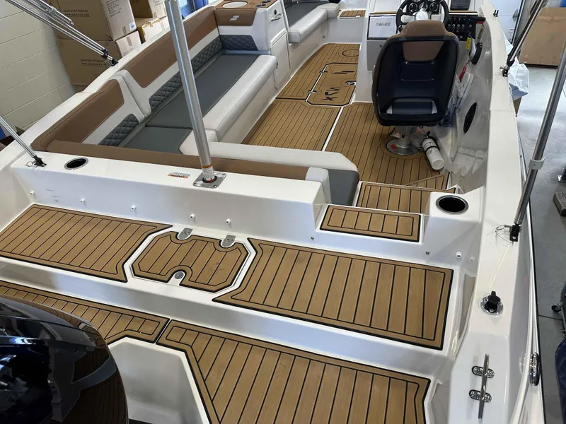 Slide: The Image of Starcraft SVX 211 OB 2025 - 3