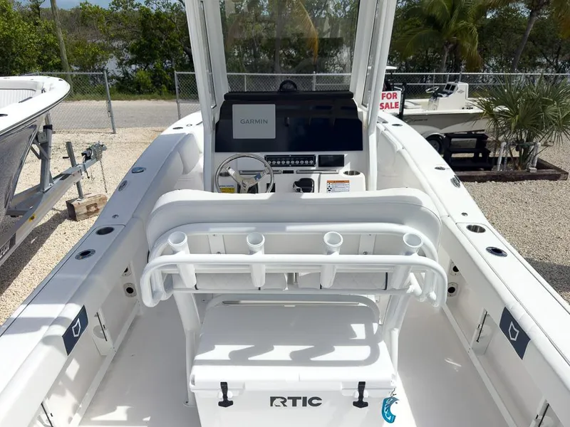 Slide: The Image of 2025 Sea Fox 248 Commander boat interior with Garmin navigation system. - 7