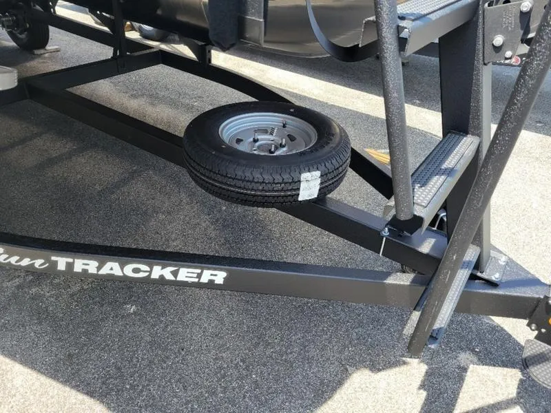 Slide: The Image of 2025 Sun Tracker SF 20 DLX boat trailer with spare tire. - 5