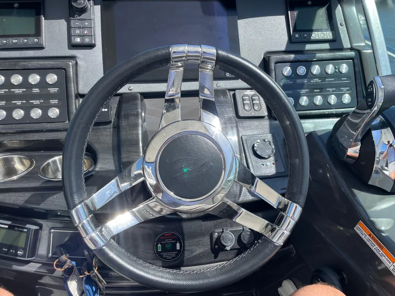 Slide: The Image of Monterey 345 Sport Yacht 2020 - 50