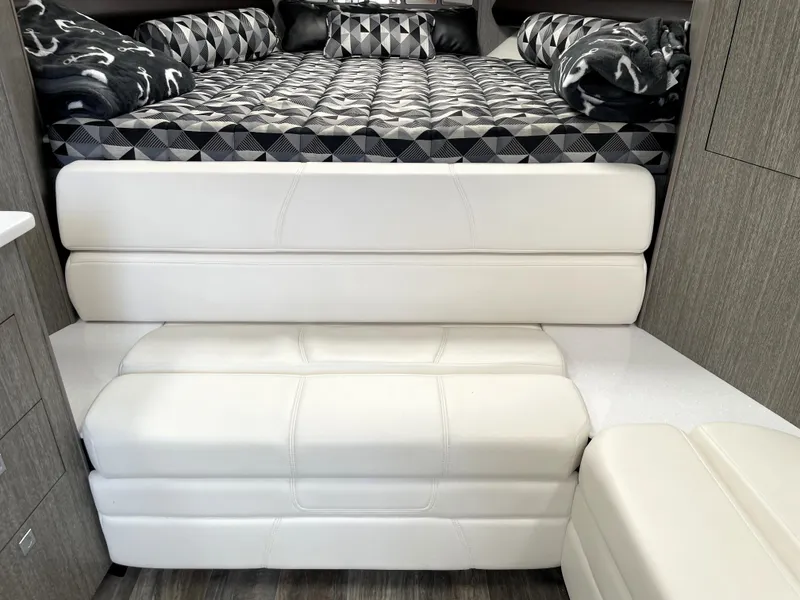 Slide: The Image of Monterey 345 Sport Yacht 2020 - 62