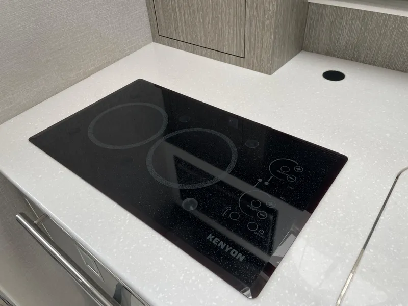 Slide: The Image of Monterey 345 Sport Yacht 2020 - 70