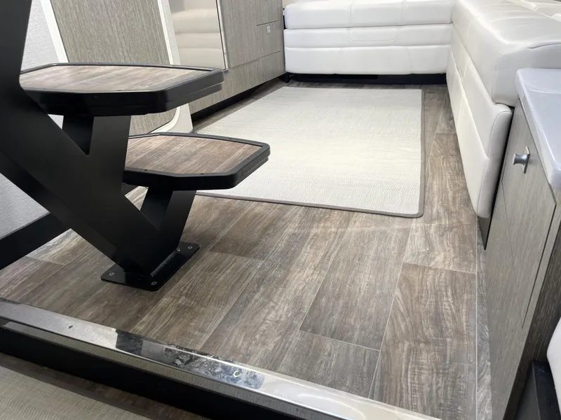 Slide: The Image of Monterey 345 Sport Yacht 2020 - 73