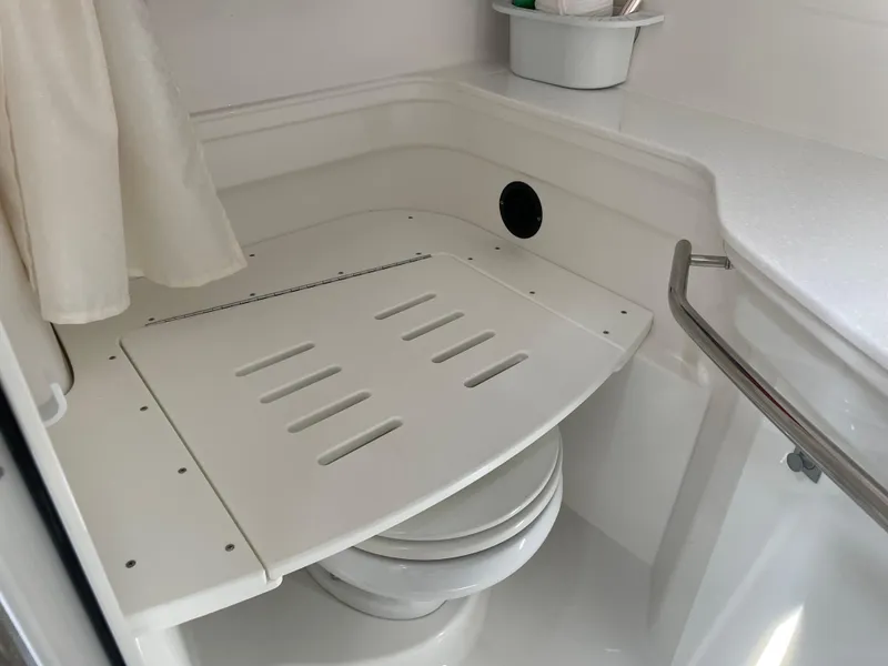 Slide: The Image of Monterey 345 Sport Yacht 2020 - 83