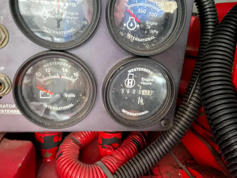 Slide: The Image of Sea Ray 420 Aft Cabin 1998 - 84