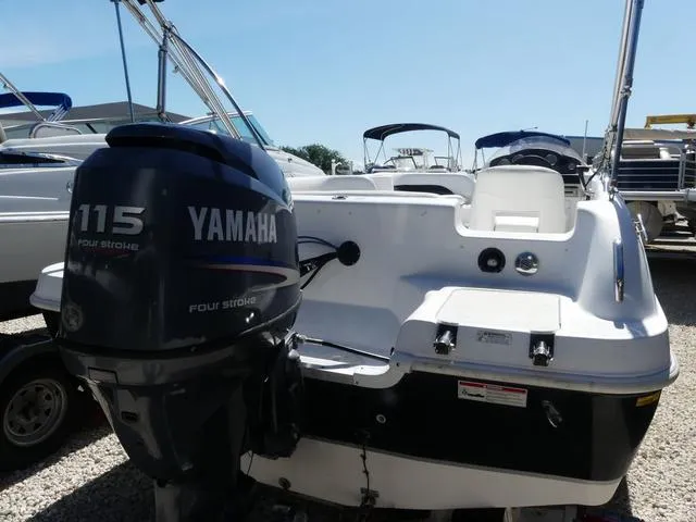 Slide: The Image of Hurricane SunDeck Sport 201 OB 2011 - 3