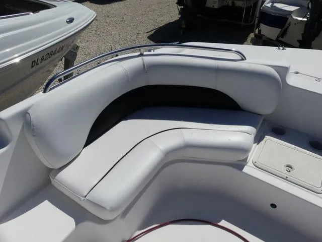 Slide: The Image of Hurricane SunDeck Sport 201 OB 2011 - 7