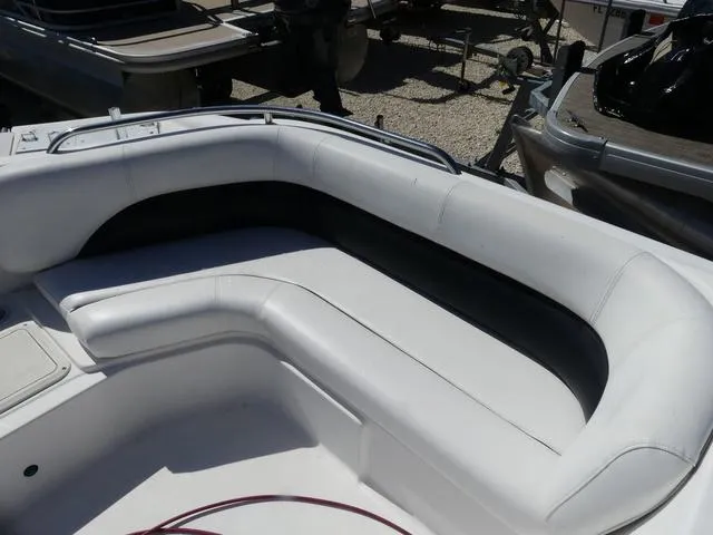 Slide: The Image of Hurricane SunDeck Sport 201 OB 2011 - 8