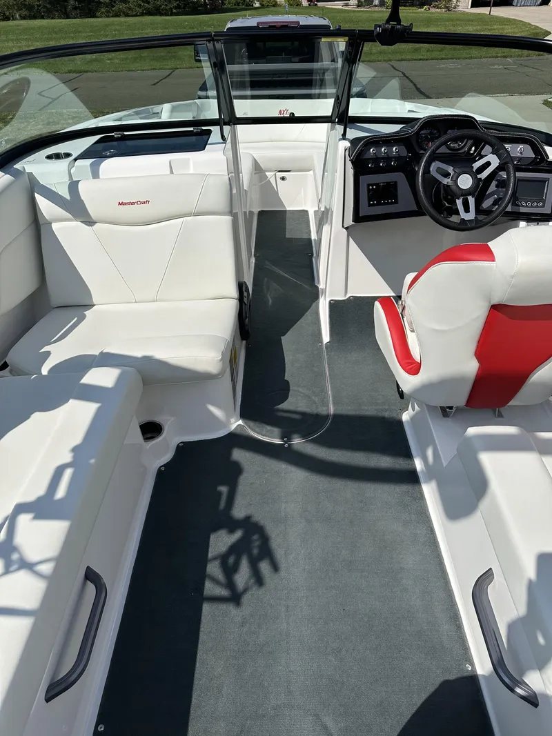 Slide: The Image of Image 4 - 4